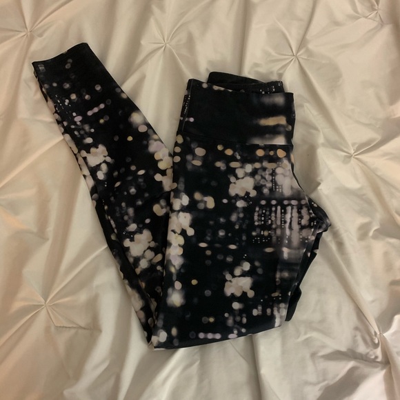 Onzie City Lights Leggings - Picture 2 of 4